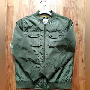 Grade School Boy's Cat & Jack Lightweight Jacket Olive Green Size Medium 8/10